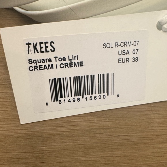 NWT TKEES cream Strappy Square-Toe Sandals - Picture 4 of 6
